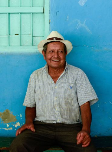 Colombia Manos Juntas - Szemes kávé, világos pörkölés - 1000g